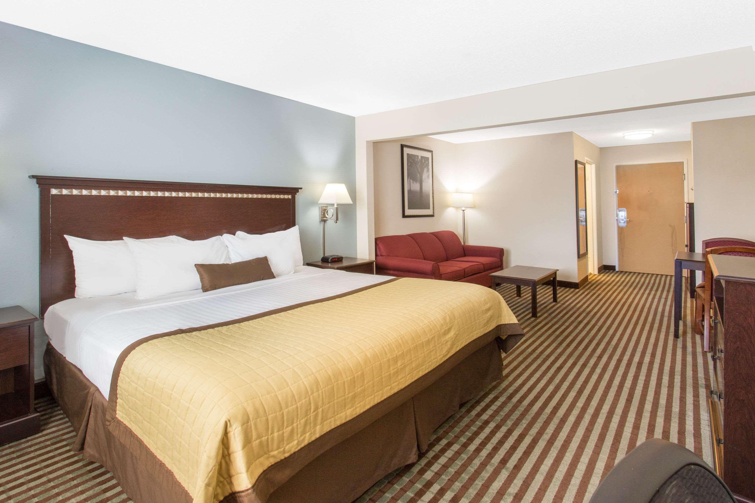 Hotel Baymont By Wyndham Mattoon Exterior foto